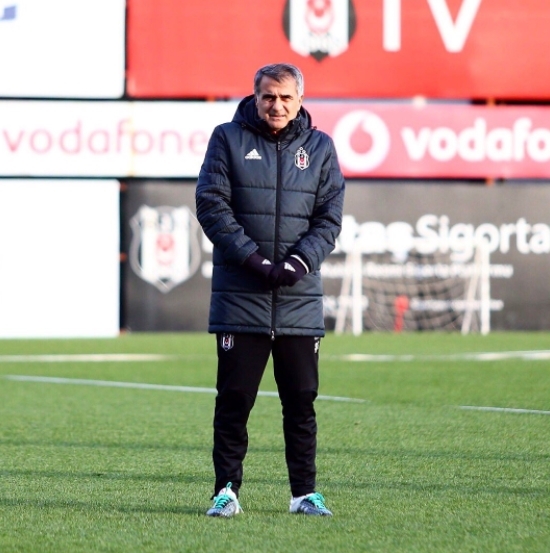 Larin’in Beşiktaş antrenmanında ilk görüntüleri - Görsel 7