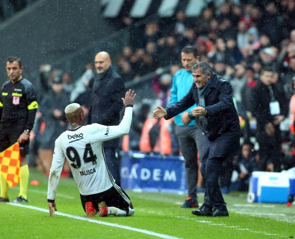 Beşiktaş - Karabükspor maçından kareler... - Görsel 74