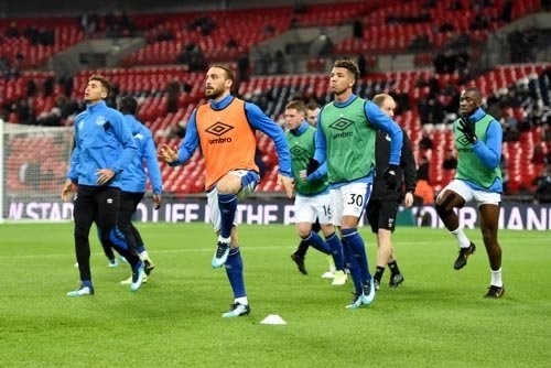 Everton taraftarından Cenk Tosun isyanı! - Görsel 3