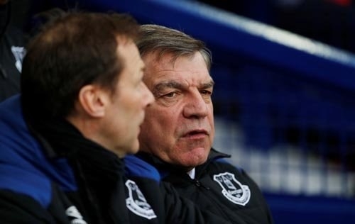 Everton taraftarından Cenk Tosun isyanı! - Görsel 7
