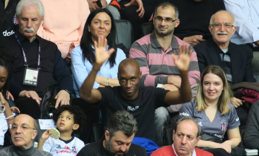 Basket maçının üçlüsü Atiba Hutchinson'dan! - Görsel 1
