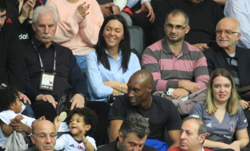 Basket maçının üçlüsü Atiba Hutchinson'dan! - Görsel 3