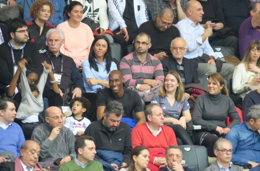 Basket maçının üçlüsü Atiba Hutchinson'dan! - Görsel 4