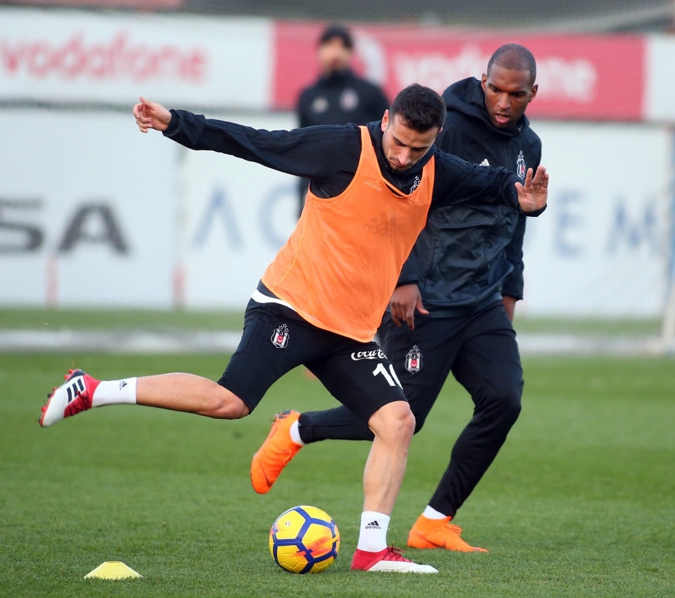 Beşiktaş derbi hazırlıklarına başladı! İşte antrenmandan kareler - Görsel 11