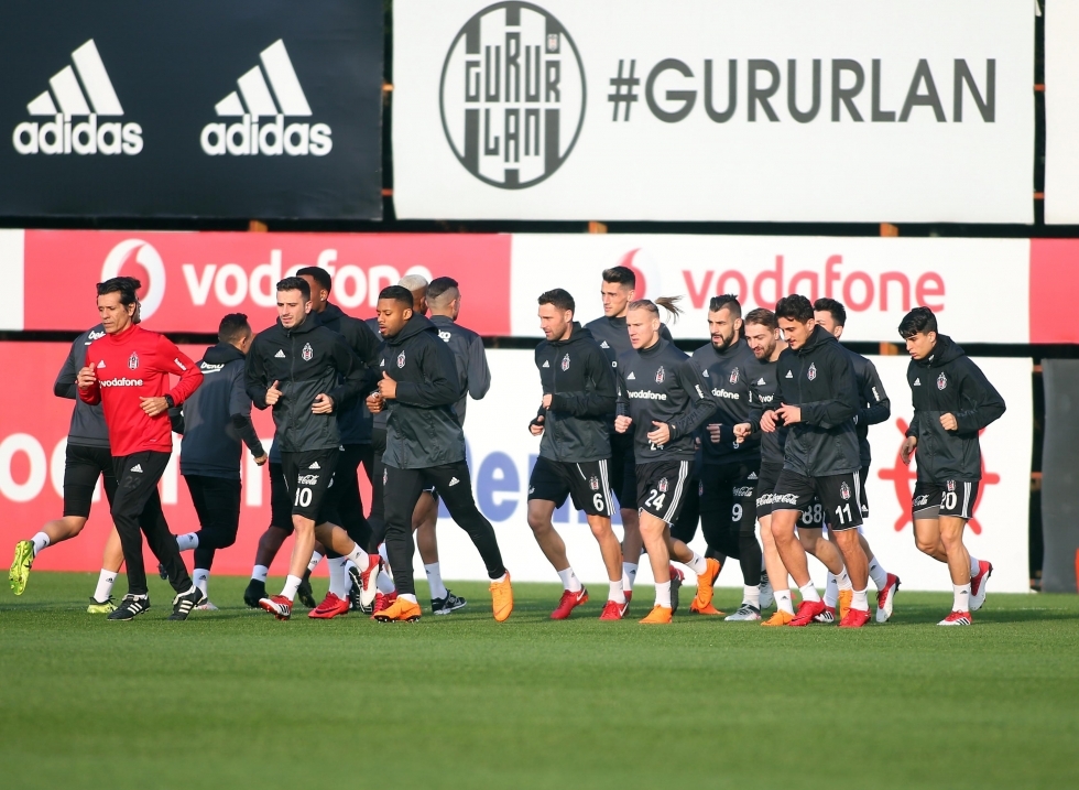 Beşiktaş derbi hazırlıklarına başladı! İşte antrenmandan kareler - Görsel 7