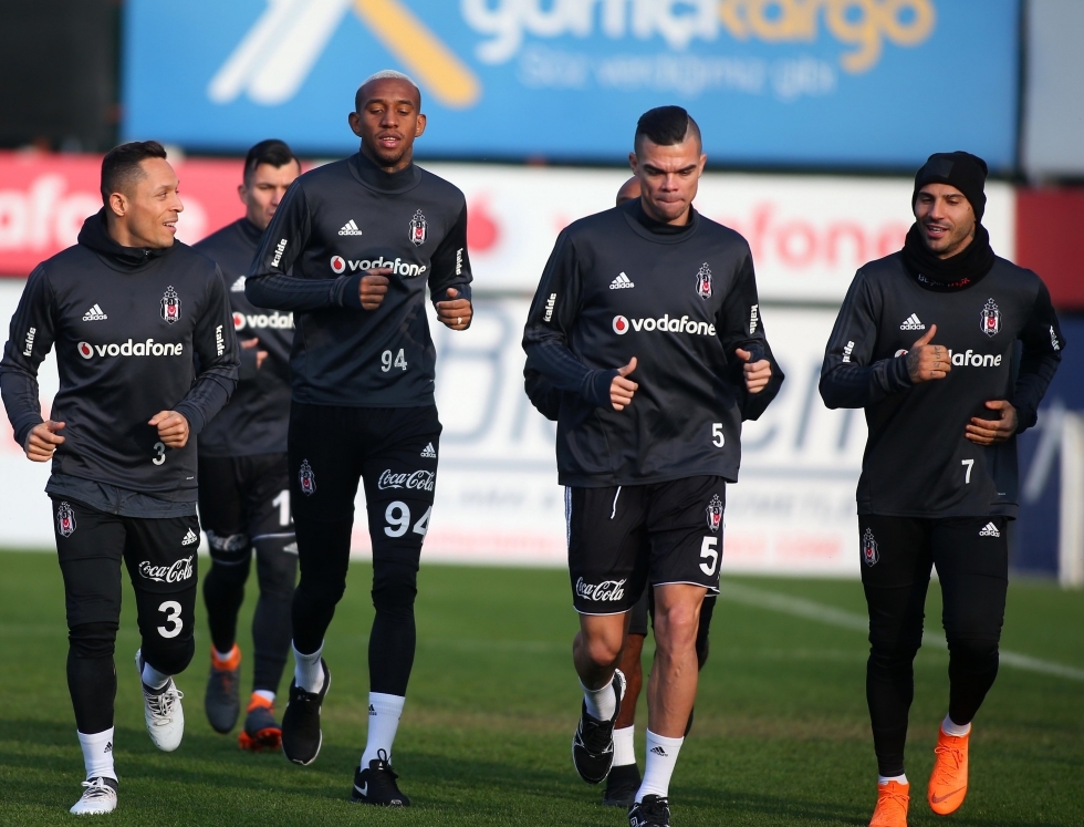 Beşiktaş derbi hazırlıklarına başladı! İşte antrenmandan kareler - Görsel 9
