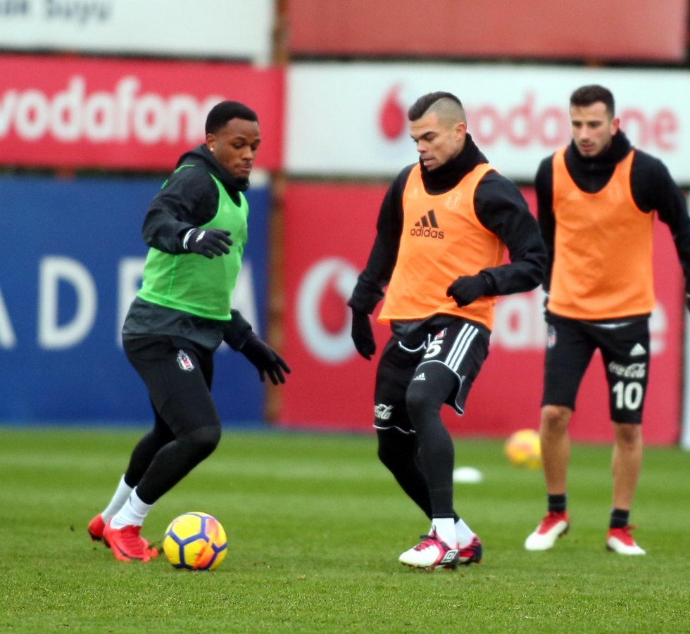 Beşiktaş'ta derbi hazırlıkları sürüyor! İşte antrenmandan kareler - Görsel 13