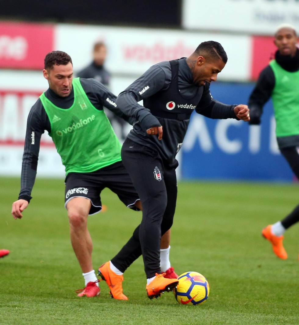 Beşiktaş'ta derbi hazırlıkları sürüyor! İşte antrenmandan kareler - Görsel 21