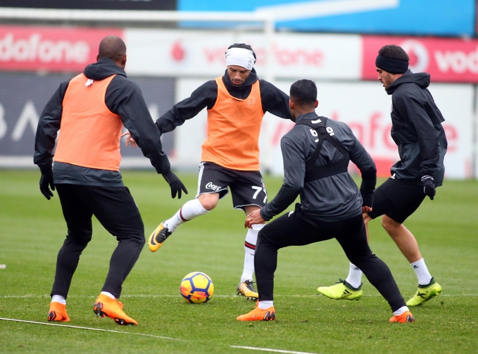 Beşiktaş'ta derbi hazırlıkları sürüyor! İşte antrenmandan kareler - Görsel 5
