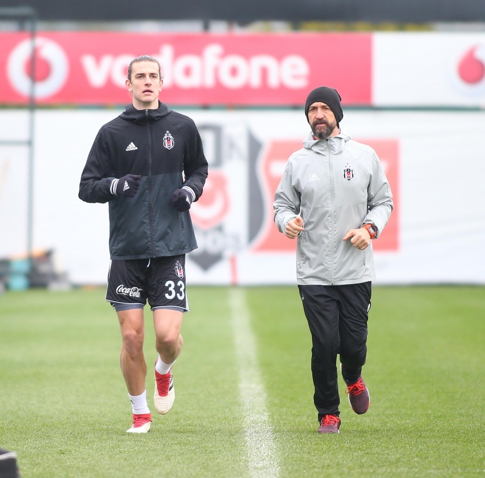 Beşiktaş Fenerbahçe maçına hazırlanıyor! İşte antrenmandan kareler - Görsel 13