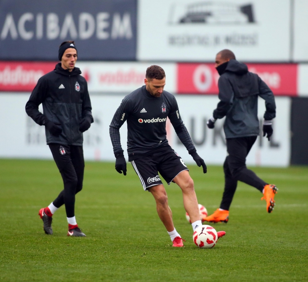 Beşiktaş, Fenerbahçe maçına hazırlanıyor! İşte antrenmandan kareler - Görsel 11