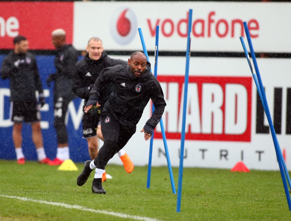 Beşiktaş'ın Gençlerbirliği maçı öncesi hazırlıkları sürdürdü - Görsel 4