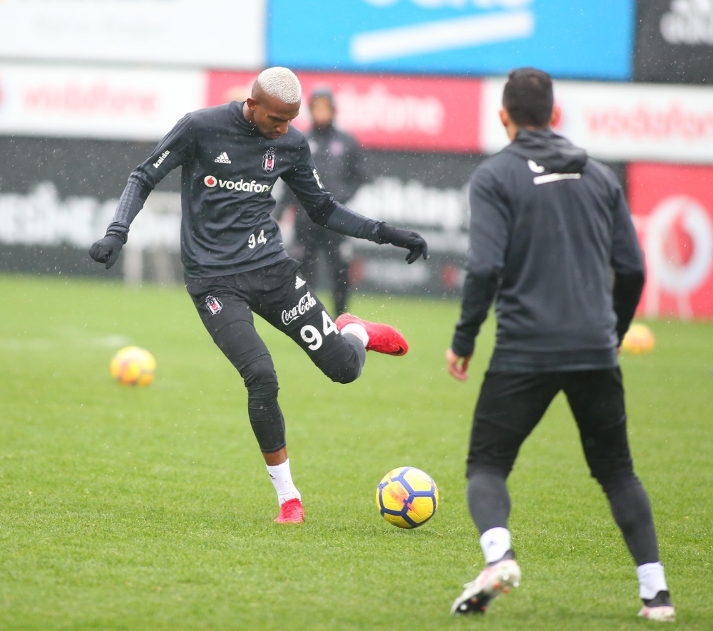 Beşiktaş'ın Gençlerbirliği maçı öncesi hazırlıkları sürdürdü - Görsel 7