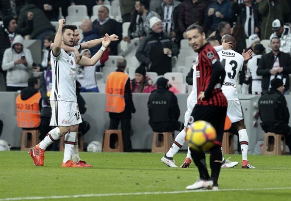 Beşiktaş - Gençlerbirliği karşılaşması hakkında yazılmış 14 köşe yazısı - Görsel 9