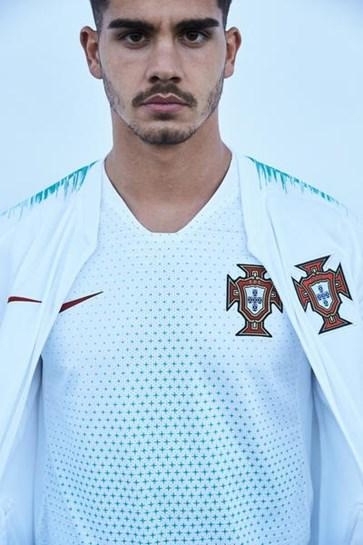 Ricardo Quaresma, Portekiz’in yeni formalarını tanıttı - Görsel 10