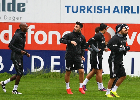 Adanaspor mesaisi sürüyor - Görsel 1