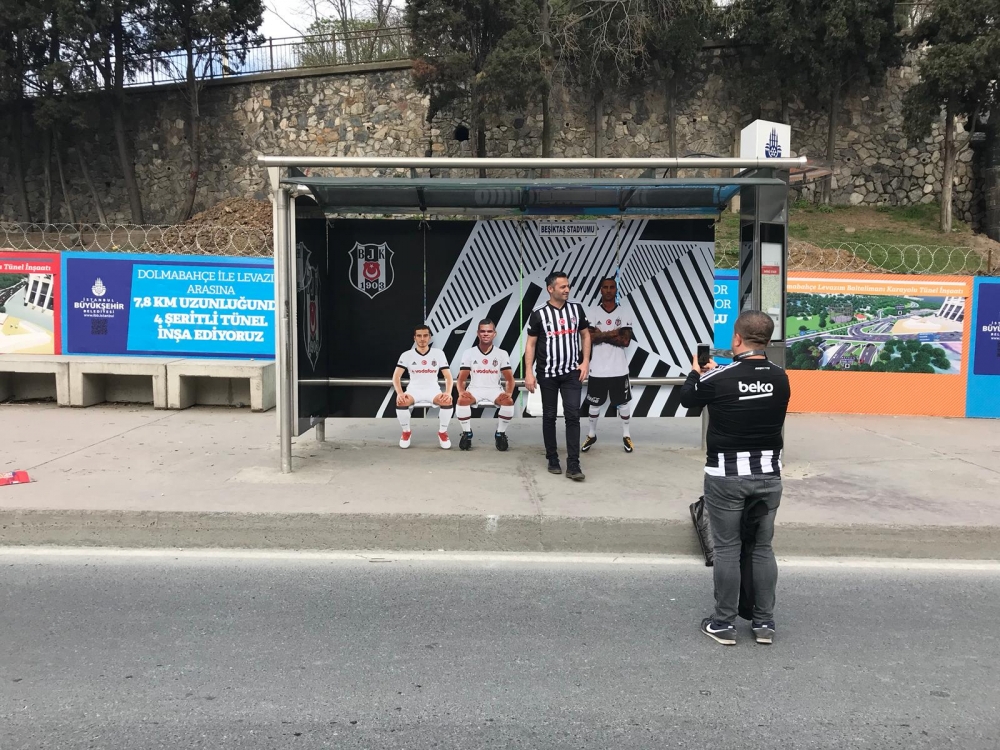 Beşiktaş otobüs durağı yenilendi - Görsel 4