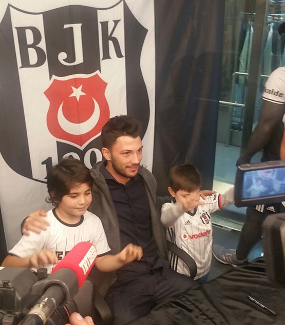 Tolgay Arslan taraftarla buluştu - Görsel 2