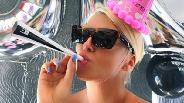 Tosic'in eşi Jelena Karleusa - Görsel 12
