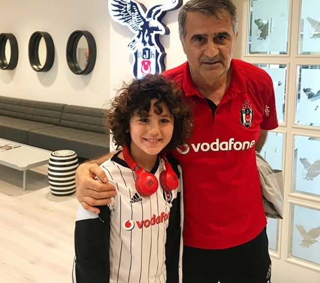 Ufak Tefek Cinayetler dizisinin çocuk oyuncusu Doruk Şen BJK Nevzat Demir Tesisleri'ne gitti! - Görsel 3