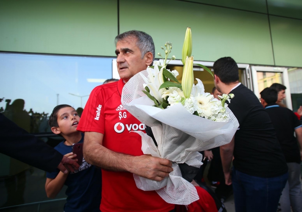 Beşiktaş'a coşkulu karşılama - Görsel 1