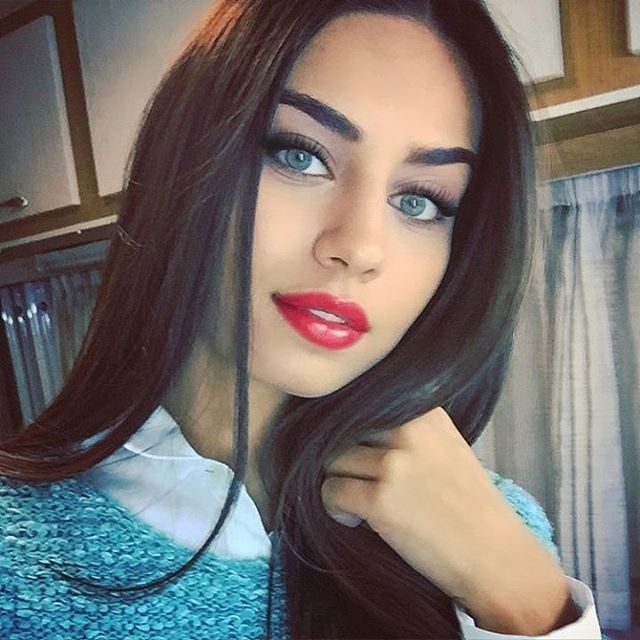 Amine Gülşe ve İlhan Mansız reklam partneri oldu! - Görsel 18