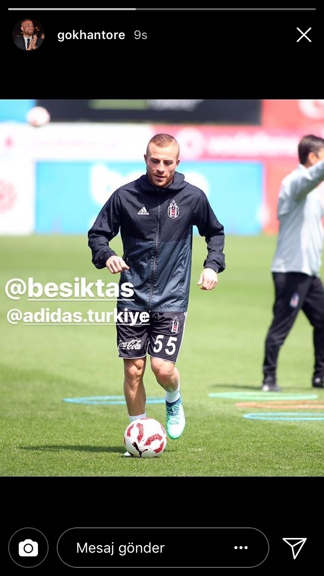 Siyah beyazlı futbolcuların bugün yaptıkları Instagram paylaşımları - Görsel 1