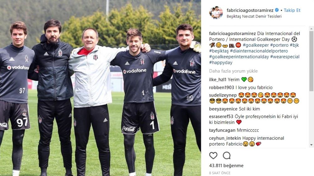 Siyah beyazlı futbolcuların bugün yaptıkları Instagram paylaşımları - Görsel 5
