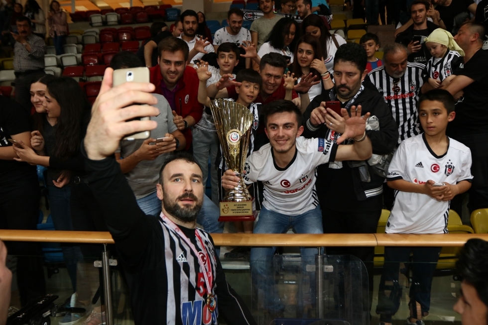 Beşiktaş Mogaz'ın kupa töreninden kareler - Görsel 1