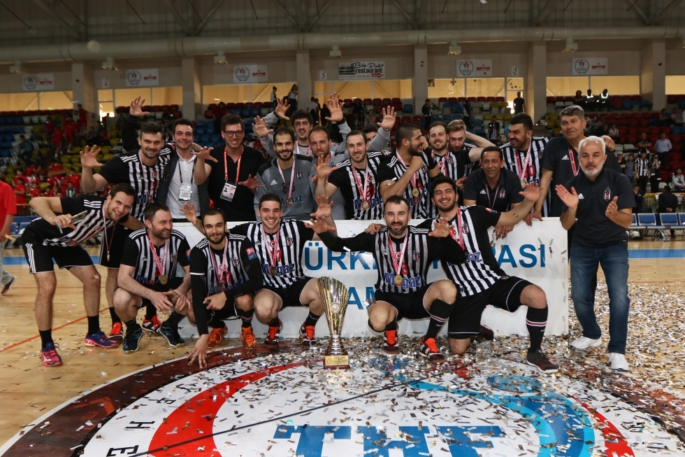 Beşiktaş Mogaz'ın kupa töreninden kareler - Görsel 4
