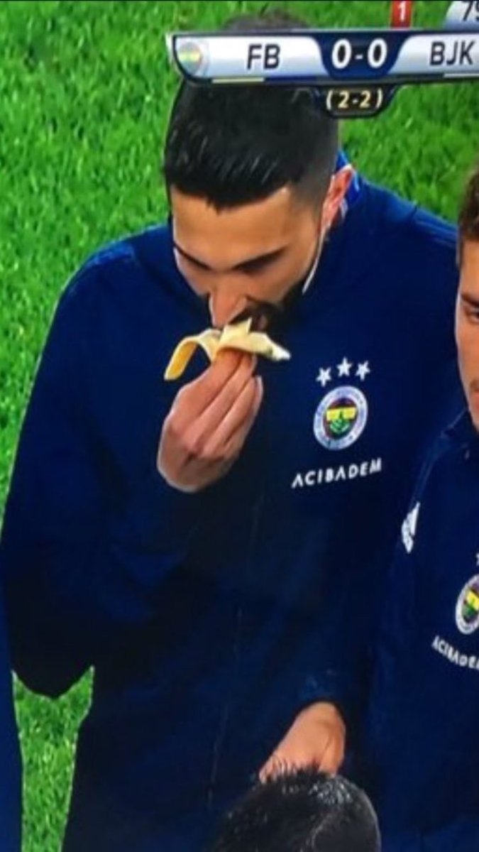 Hasan Ali Kaldırım'ın olaylar esnasında muz yemesi sosyal medyada gündem oldu - Görsel 2