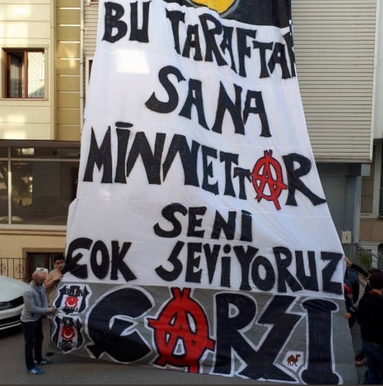 Çarşı'dan Şenol Güneş'e pankart: "Bu taraftar sana minnettar..." - Görsel 3