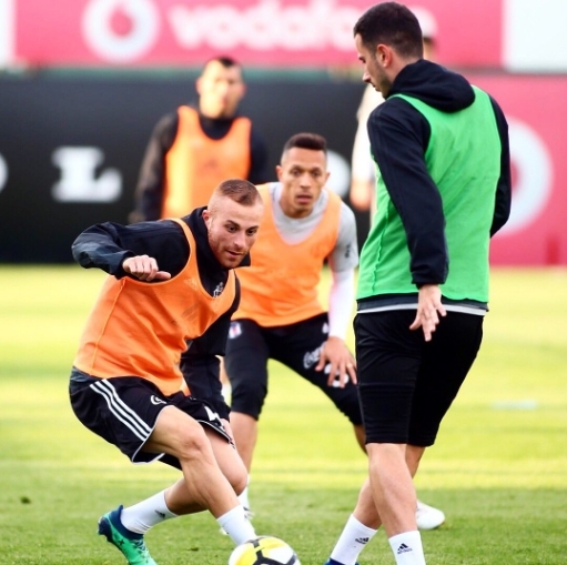 Beşiktaş, Kayserispor maçına hazırlanıyor! İşte antrenmandan kareler - Görsel 1