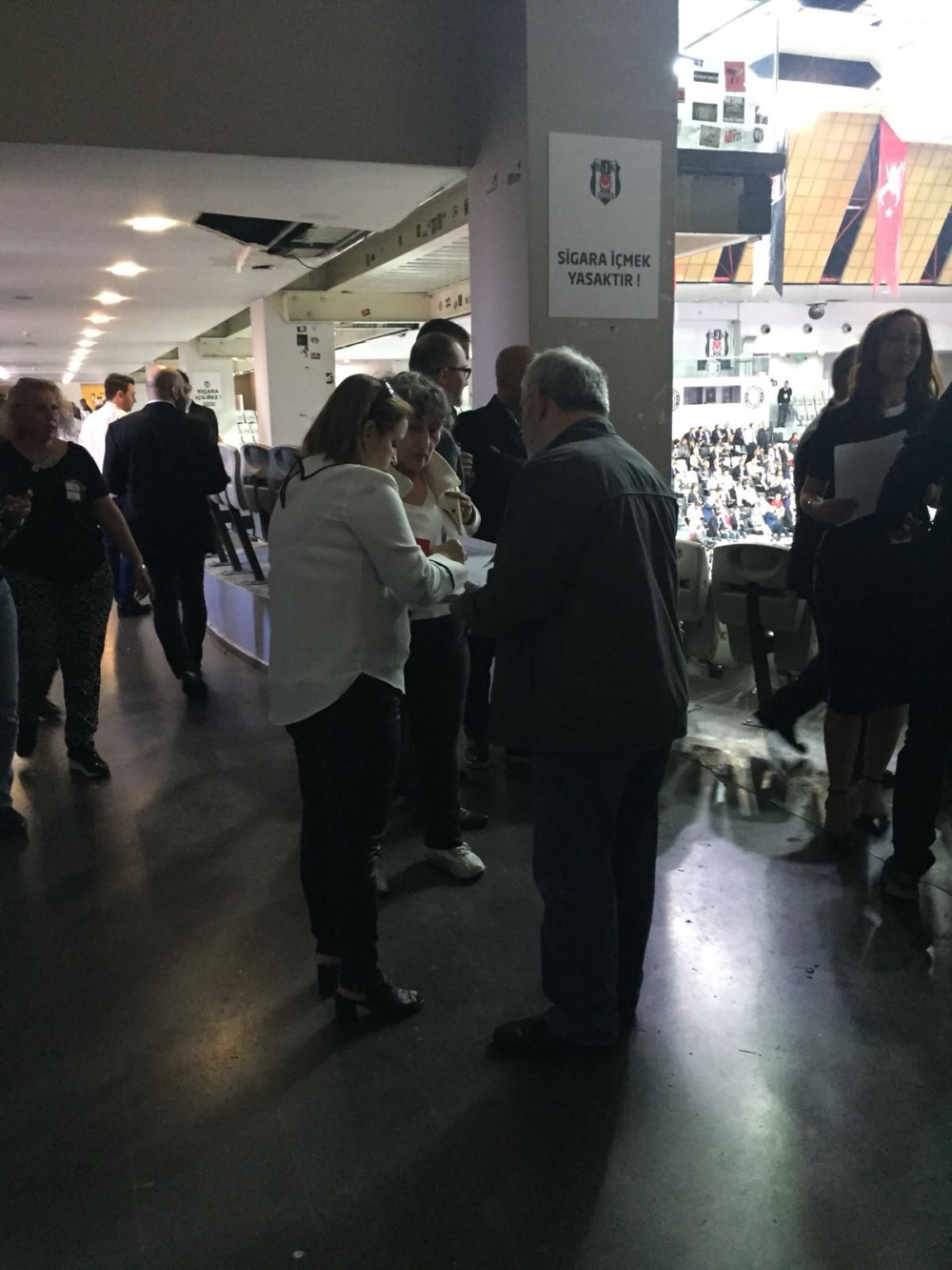 Demirören ve TFF Yönetim Kurulu üyelerinin ihracı için imza toplanıyor - Görsel 1