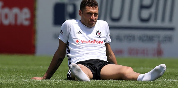 O bir stoper, o bir görev adamı, o bir Sırp Tankı. O... Dusko Tosic  - Görsel 10