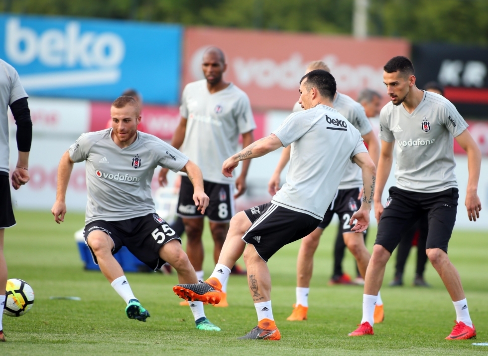 Beşiktaş, Sivasspor maçının hazırlıklarına başladı! İşte antrenmandan kareler - Görsel 2