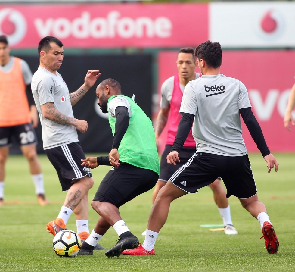Beşiktaş, Sivasspor maçının hazırlıklarına başladı! İşte antrenmandan kareler - Görsel 8