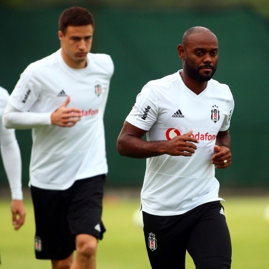 Beşiktaş, sezonun ikinci antrenmanını yaptı! İşte antrenmandan kareler - Görsel 2