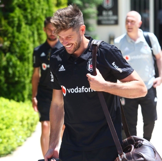 Beşiktaş'ın Slovakya yolculuğu başladı! İşte siyah beyazlıların kamp kadrosu - Görsel 3