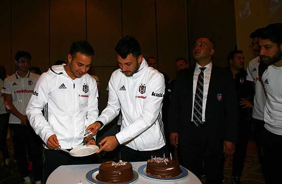 Kerim Frei'nin doğum günü böyle kutlandı - Görsel 4