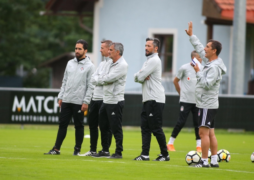 Beşiktaş'ın Avusturya kampı başladı! İşte antrenmandan kareler - Görsel 6