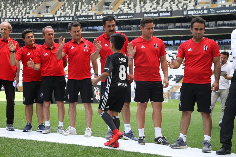 “Geleceğin Karakartalı” projesinin finali Vodafone Park'ta yapıldı! İşte o anlardan kareler - Görsel 10