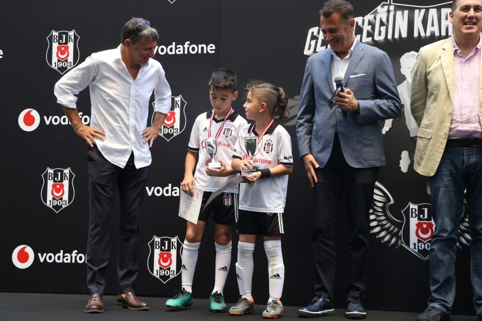 “Geleceğin Karakartalı” projesinin finali Vodafone Park'ta yapıldı! İşte o anlardan kareler - Görsel 5