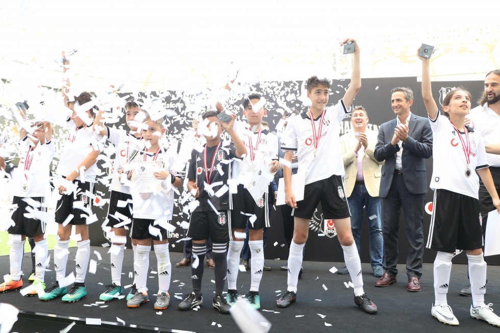 “Geleceğin Karakartalı” projesinin finali Vodafone Park'ta yapıldı! İşte o anlardan kareler - Görsel 7