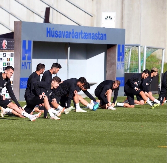 Beşiktaş, Torshavn maçı hazırlıklarını tamamladı! İşte antrenmandan kareler - Görsel 2
