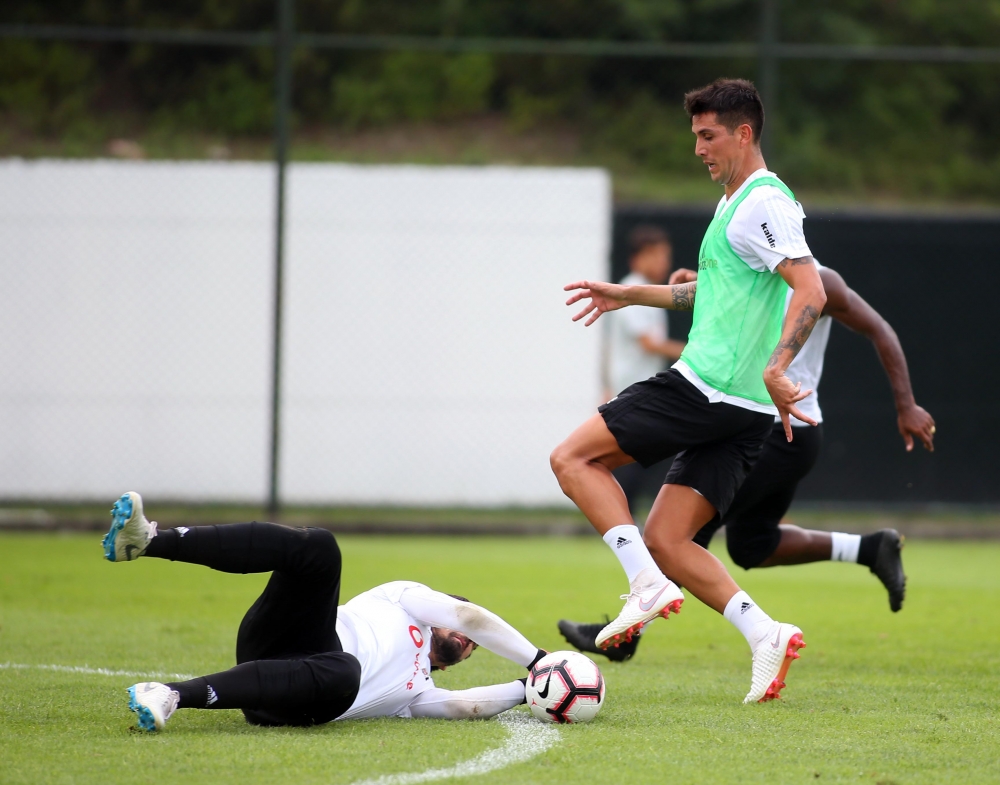 Beşiktaş, Torshavn maçına hazırlanıyor! İşte antrenmandan görüntüler - Görsel 16