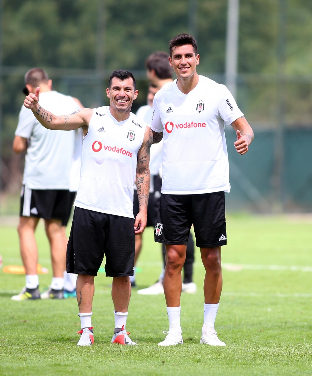 Beşiktaş, Torshavn maçına hazırlanıyor! İşte antrenmandan görüntüler - Görsel 18