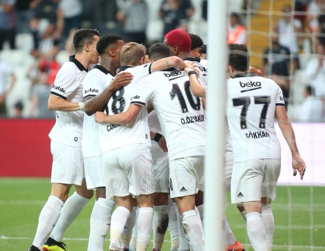 Beşiktaş - LASK Linz karşılaşmasından kareler - Görsel 6