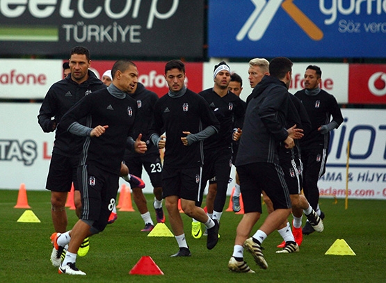 Beşiktaş'ın son antrenmanından kareler - Görsel 12