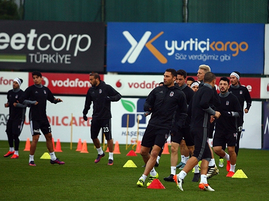 Beşiktaş'ın son antrenmanından kareler - Görsel 19